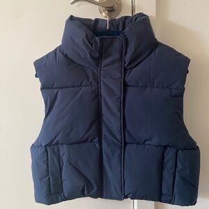 Navy Blue Cropped Puffer Vest w/Pockets